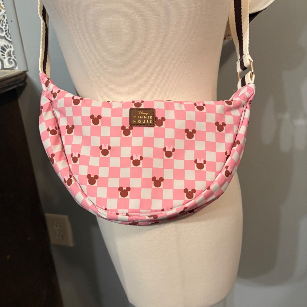 NWT Disney Minnie Mouse Pink and White‎ Checkered Crossbody Purse w/ Coin Purse
